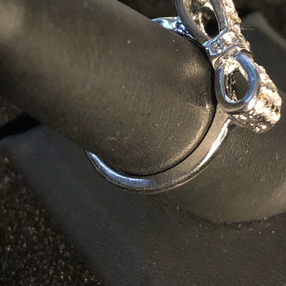 NIP 925 Silver Bowtie Ring with crystals, Size 8 - Picture 6 of 10